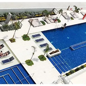  Apartamento Apartasuite 932 En Porto Horizonte Colombia